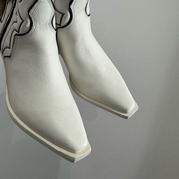 NEW $498 Reformation Olive Western Boot in black and white ivory - Picture 8 of 10